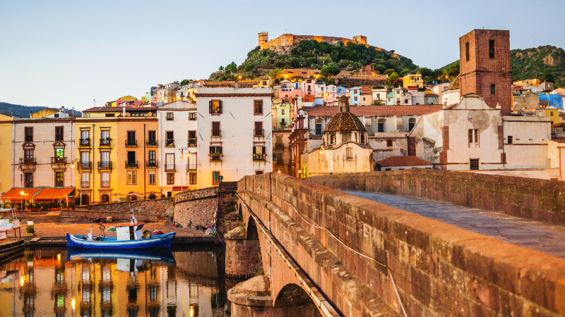 HAVSVANDRING OCH BES�K I BOSA